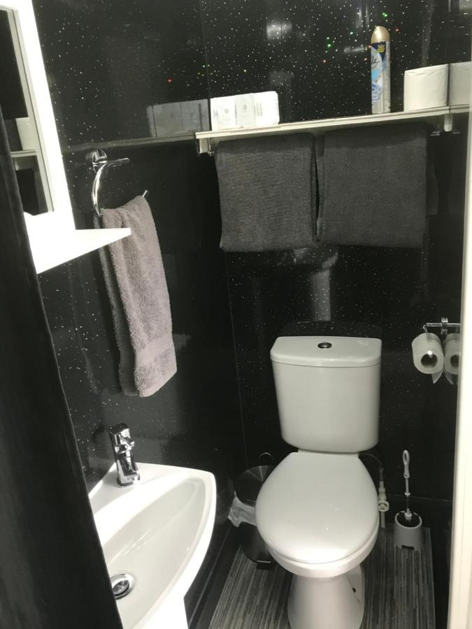 بلاكبول Number 40 - No Multiple Room Bookings المظهر الخارجي الصورة
